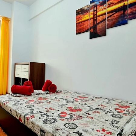 Red Accommodation Near Palas Mall Iasi Exteriér fotografie